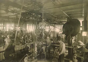 Het Aller Spanninga atelier in vroeger tijden.